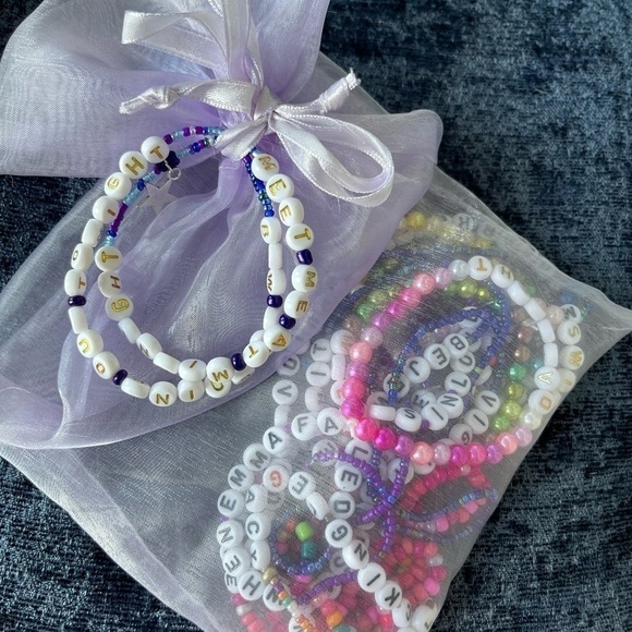 13 Friendship Bracelets for Trading at Taylor Swift Concerts & Events —13 Pack** - Picture 1 of 16